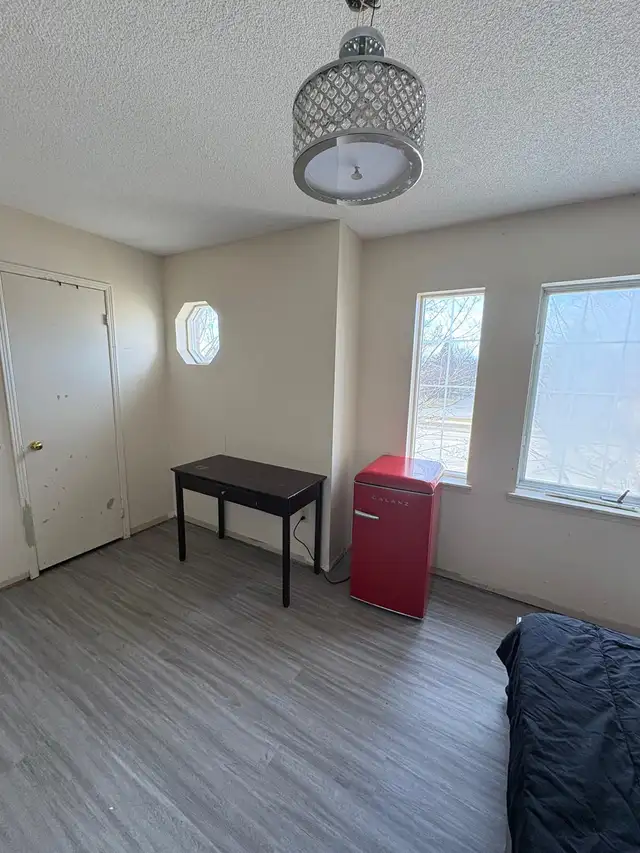 ROOM FOR RENT – $850 ALL INCLUSIVE + FREE PARKING AVAILABLE NOW in Room Rentals & Roommates in Oshawa / Durham Region - Image 20