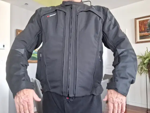 JACKET JOE ROCKET in Men's in Laval / North Shore - Image 2