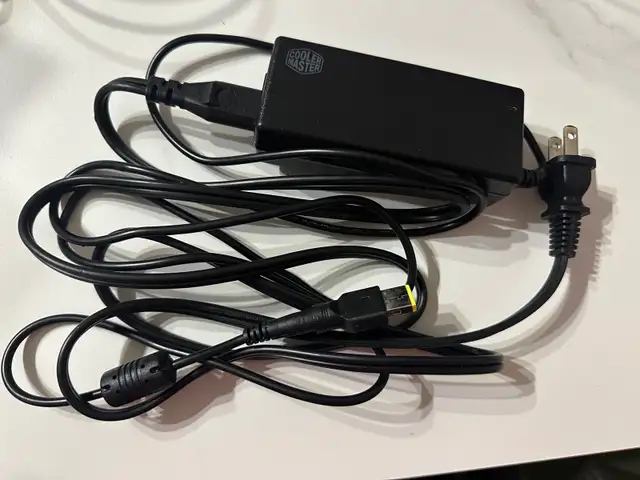 Cooler Master Laptop Charger/AC Power Adapter with Multiple Tip in Laptop Accessories in Markham / York Region - Image 2