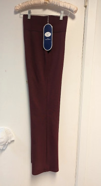 BRAND NEW, Women’s Pull-On Stretch Knit Burgundy Pants, Size M