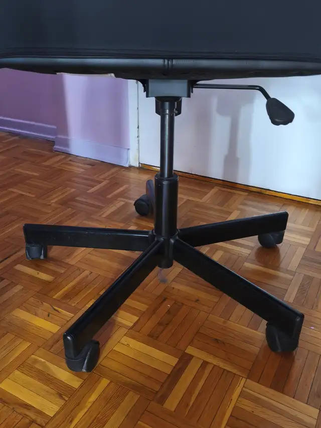 Ikea Desk chair in Chairs & Recliners in City of Toronto - Image 6