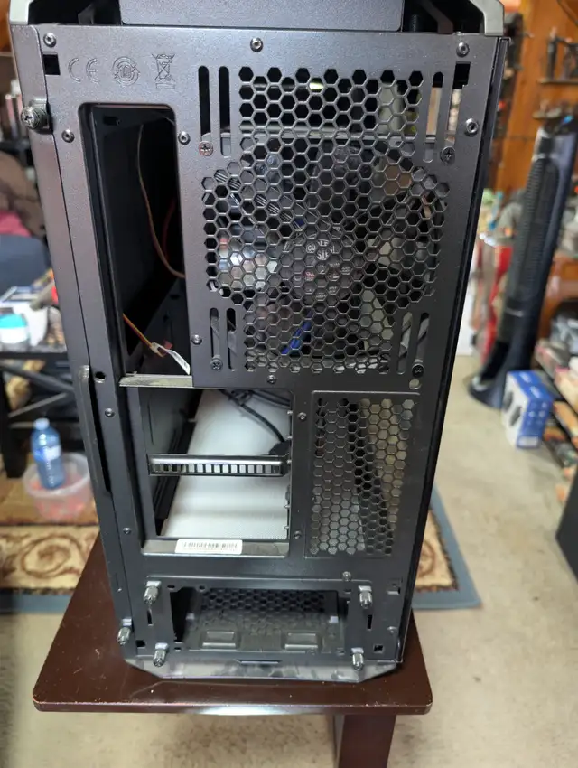 Cooler Master MC500 Tower ATX Case in System Components in St. Catharines - Image 3