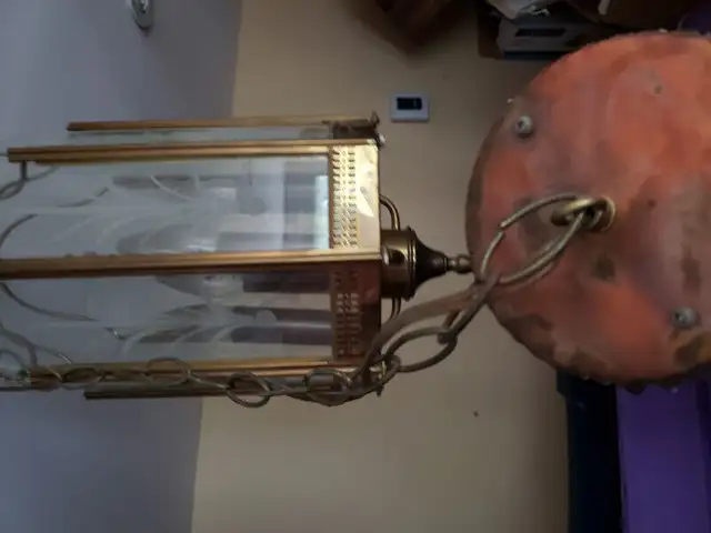 Lampe suspendue en verre et laiton in Indoor Lighting & Fans in City of Montréal - Image 3