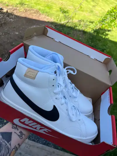 men’s nike court royale 2 mid , View more