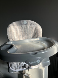 Feeding Booster Seat - Very Clean- Safety 1st