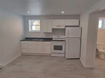 2 Bedroom Apartment in Spryfield, Available June 1