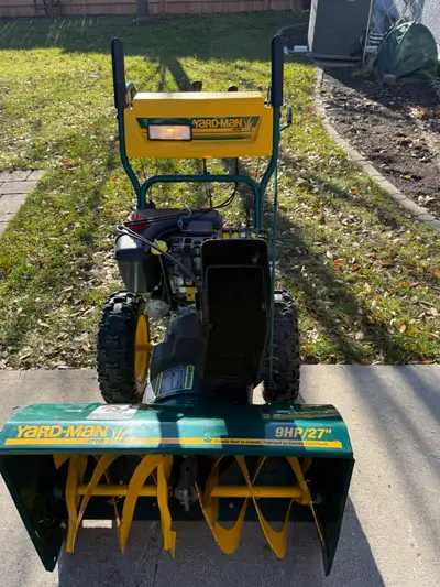 Yardman Snowblower, 9Hp Tecumseh motor, 27” Cutting Width, Electric & Pull Start, Serviced Ready for...