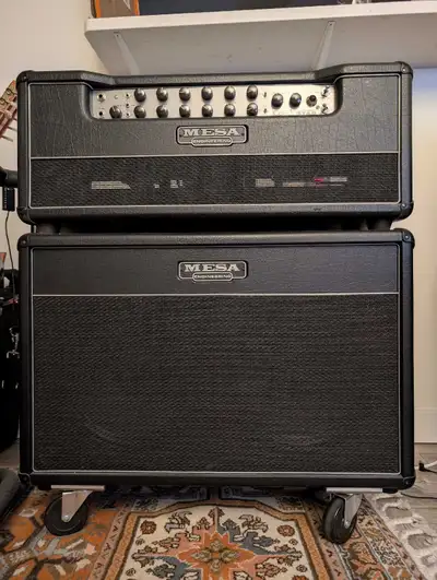 The head is the V2 Lonestar long head with three-way multiwatt (10/50/100). The cab was ordered new...
