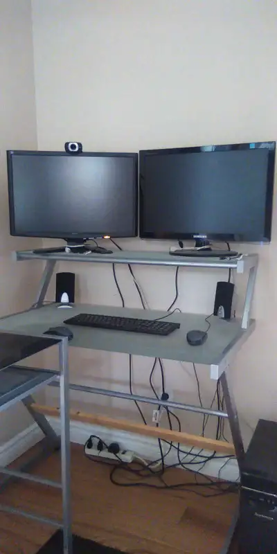 16 gb ram, 900 gb disque dur, intel core i3-4160 @ 3.6 ghz, windows 10 home nouvelle installation, d...