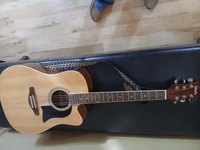 Guitar clearance in Guitars in Dartmouth - Image 3