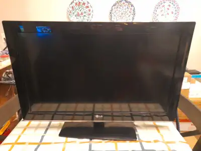 LG 32 LCD TV with HDMI, View more