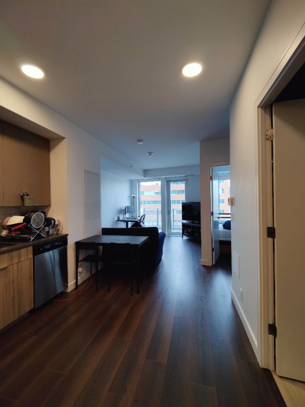 1 Bed 1 Bath at One Park Central in Room Rentals & Roommates in Calgary - Image 2