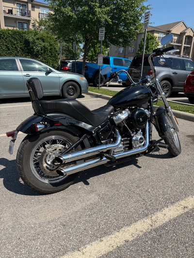2021 Harley Davidson Softail Standard in pristine condition. No issues. In brand new condition for l...