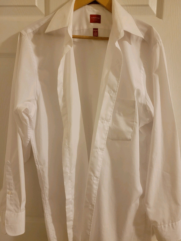 Men's Cotton White Dress Shirt Size 15/33 in Men's in City of Toronto - Image 3