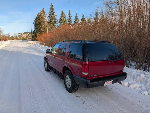 1996 Chevrolet Blazer in Cars & Trucks in Strathcona County - Image 6
