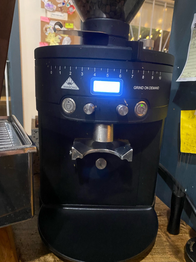 Mahlkonig K30 Vario Espresso Grinder  in Coffee Makers in Regina - Image 2