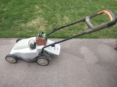 Battery lawnmower, View more