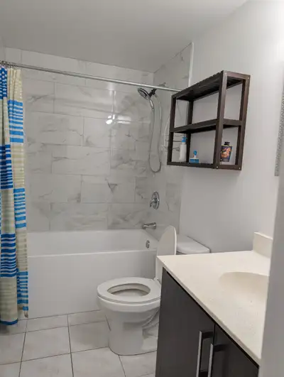 North York in front of huge green park G Ross, finished basement, close to York University; new kitc...