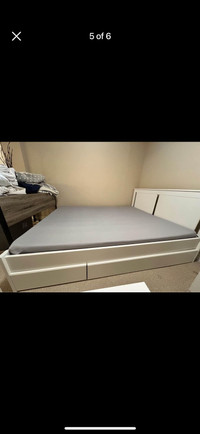 Queen size bed frame and matress
