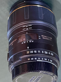 Tamron 90mm F/2.8 Macro 1:1 for Nikon camera