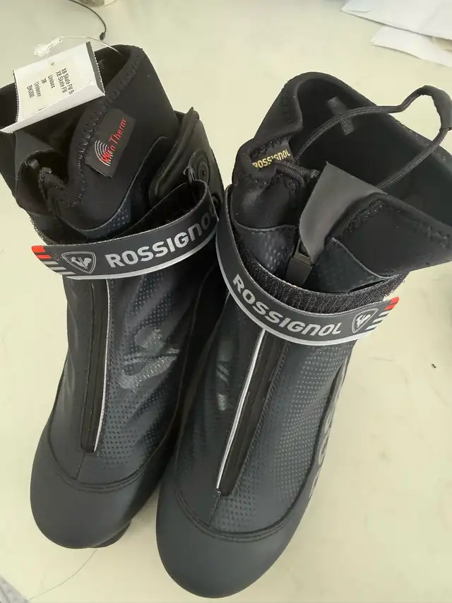 Rossignol cross country ski boot  in Ski in Edmonton - Image 2