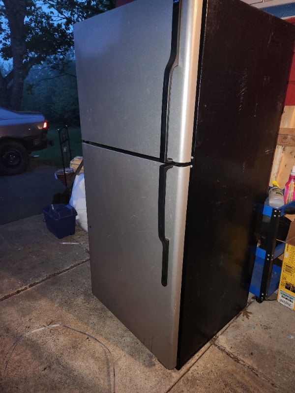FRIDGE FOR SALE Refrigerators Bedford Kijiji