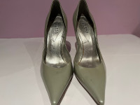 Escarpins gris taille 6 guess by marciano