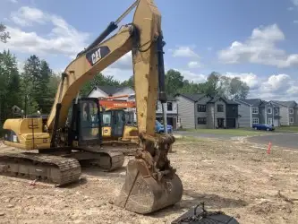 2012 CAT 320D EXCAVATOR 42 INCH BUCKET A/C CAB CALL 5064613657, View more