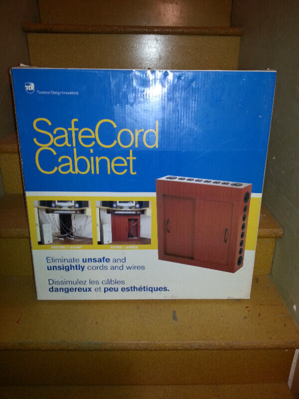 À vendre meuble de rangement des fils/câbles (Safecord
