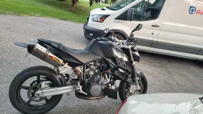 2007 KTM 990 Superduke, Bike in great shape overall, New tires, 25,000 kilometers, passed safety las...