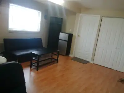 Very Large Furnished Room at the Byward Market close to Ottawa U