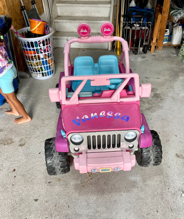  Barbie Power Wheels Jammin' Jeep Wrangler Ride in Kids in City of Toronto