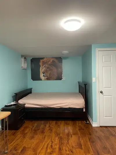 Scarborough Room For Rent (Basement) Room Available: December 1, 2025 Included: - Utilities - Intern...