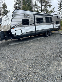 2018 Jayco Jay Flight 30 foot camper