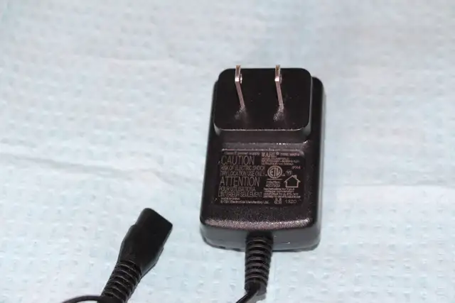 Power Adapters/chargers of various types in General Electronics in Edmonton - Image 10