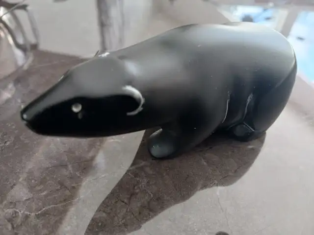 Native carved Bears in Arts & Collectibles in Penticton - Image 8