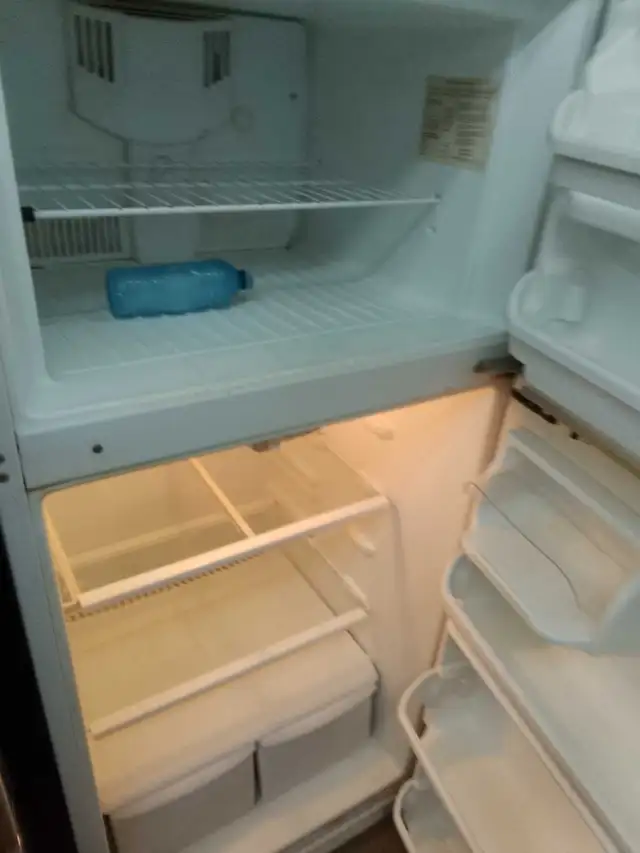 cheap fridges $120 each  in Refrigerators in Kitchener / Waterloo - Image 3