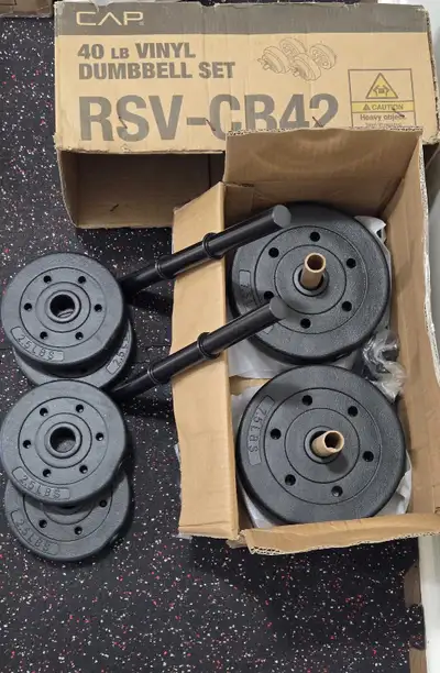 40 LB ADJUSTABLE VINYL DUMBBELL SET |INCLUDES 2 X 20 LB | BLACK, View more