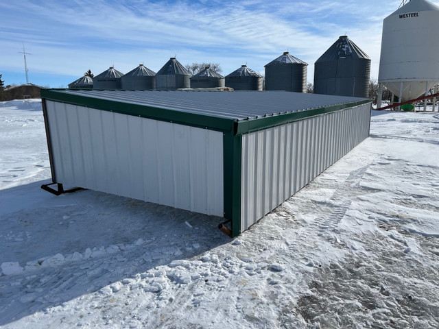 Calf shelter in Other in Moose Jaw - Image 2