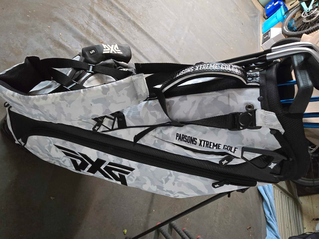 Women's Right hand  Pxg club and bag set in Golf in Edmonton