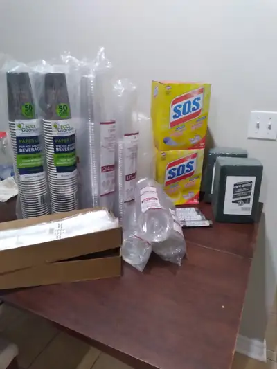 100 SOS pads / 4 Thermometers / 36 6x9 green scrubbies / 50 16 oz cups and lids 100 24 oz cups and l...