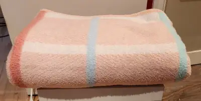 Couverte de laine pour lit simple, View more