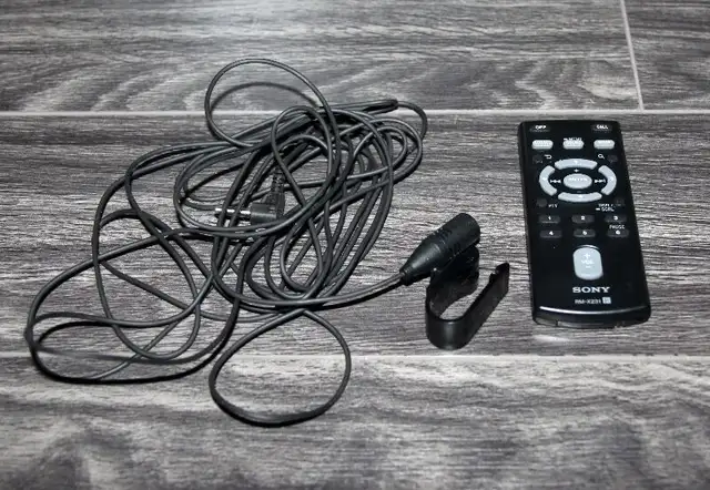 SONY Bluetooth Car AUDIO SYSTEM with Remote in Stereo Systems & Home Theatre in Kingston - Image 5