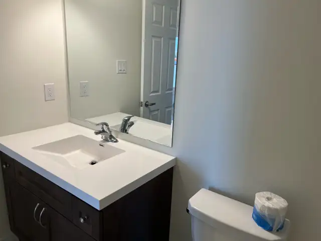 Private room rent at Nearby Kennedy Station  in Room Rentals & Roommates in City of Toronto - Image 10