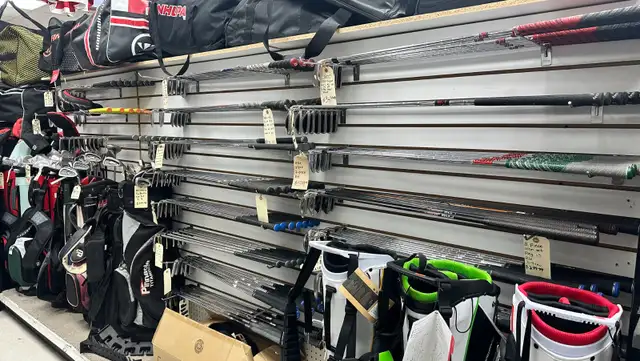 New used golf equipment: drivers hybrids woods putters iron sets in Golf in Oakville / Halton Region - Image 6