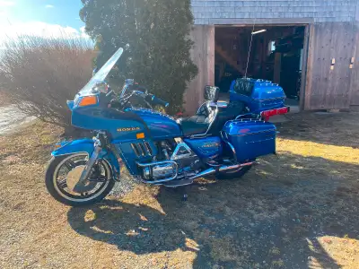 In good condition, needs nothing, ride it home. Not a project bike, everything works, brake pads are...