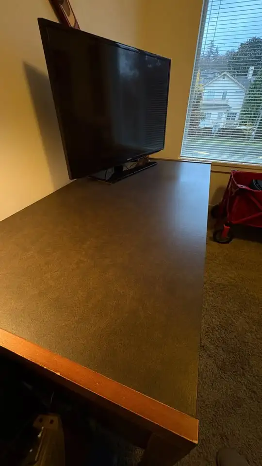 Desk with Samsung 42" TV for "Free" in Desks in Victoria - Image 3