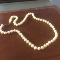 Vintage  Angel Skin Coral Graduated Bead Necklace