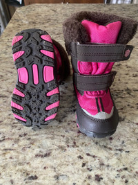 Girls winter boots size 5