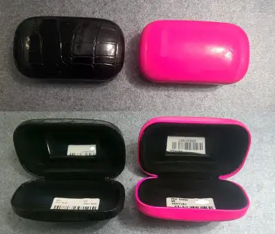 NEW - Women's Travel Mini Cosmetics Makeup Storage Case w/Mirror, View more